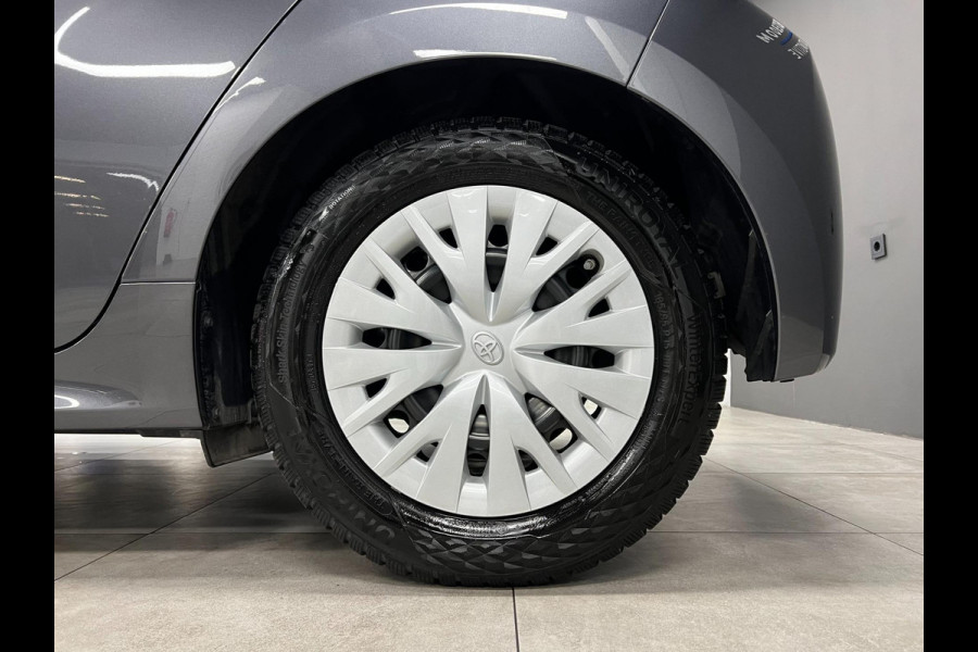 Toyota Yaris 1.5 Hybrid | Lane | Carplay | Cam | Cruise |PDC