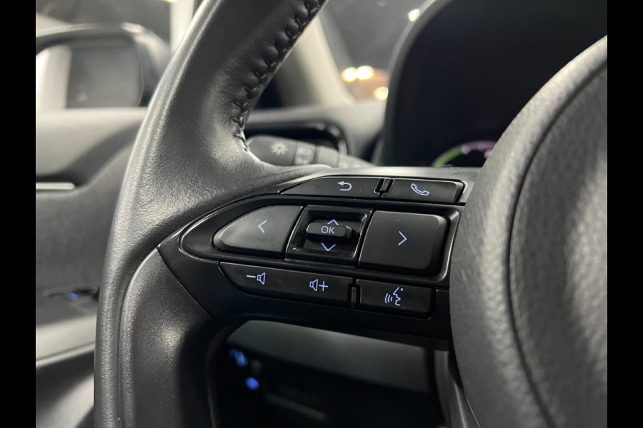 Toyota Yaris 1.5 Hybrid | Lane | Carplay | Cam | Cruise |PDC
