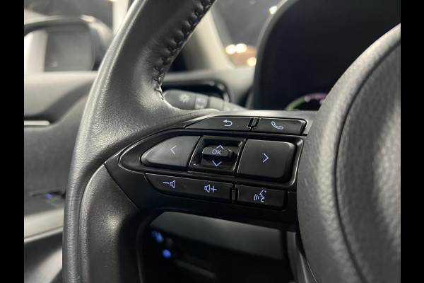 Toyota Yaris 1.5 Hybrid | Lane | Carplay | Cam | Cruise |PDC