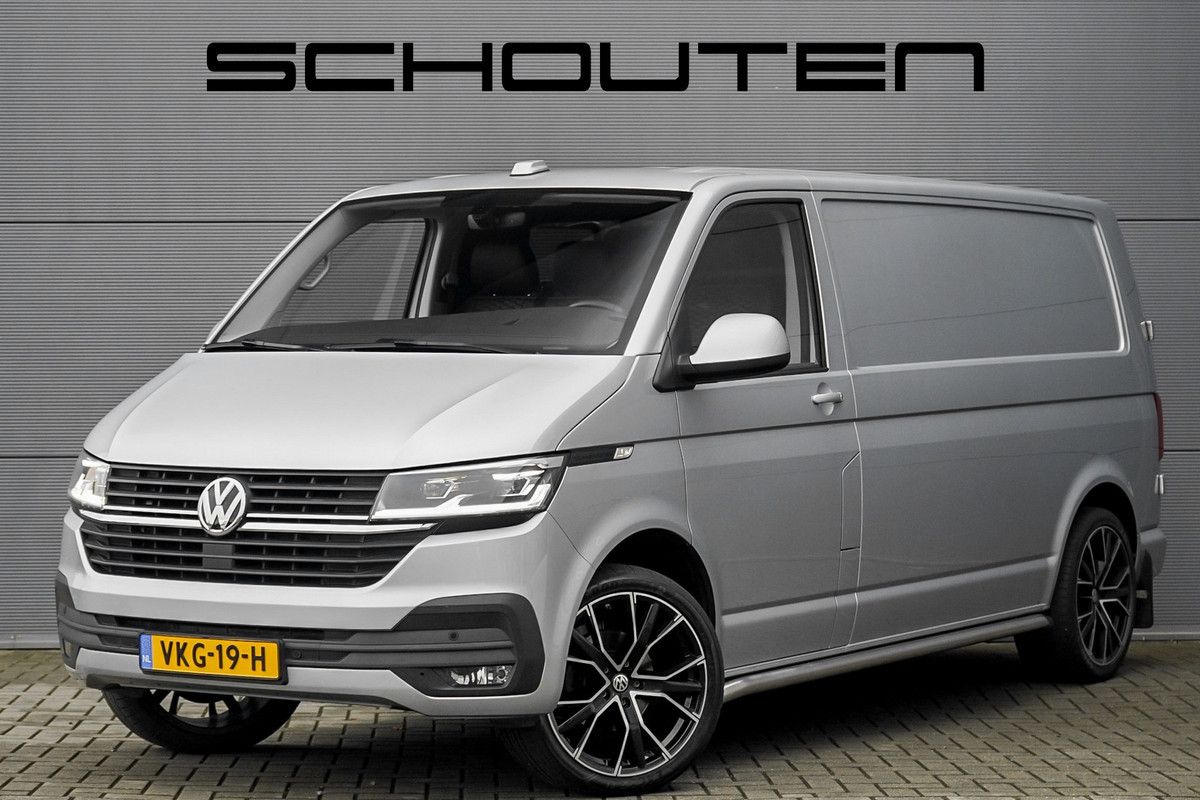 Volkswagen Transporter 2.0 TDI L2H1 28 Highline Leder Trekhaak CarPlay ACC Virtual Cockpit Volkswagen Transporter 2.0 TDI L2H1 28 Highline Leder Trekhaak CarPlay ACC Virtual Cockpit