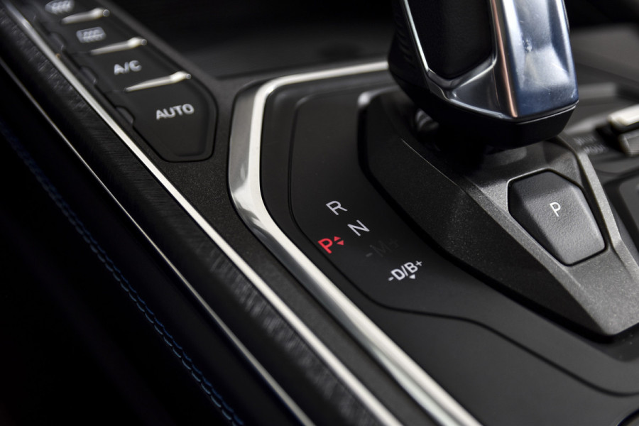 Lynk & Co 01 1.5 PHEV 261PK MY22 | 360 Camera  | 7.4 kWh Boordlader | S/K-panodak | Adapt. Cruise | Memory | Elek. klep | LM 20" | 8134