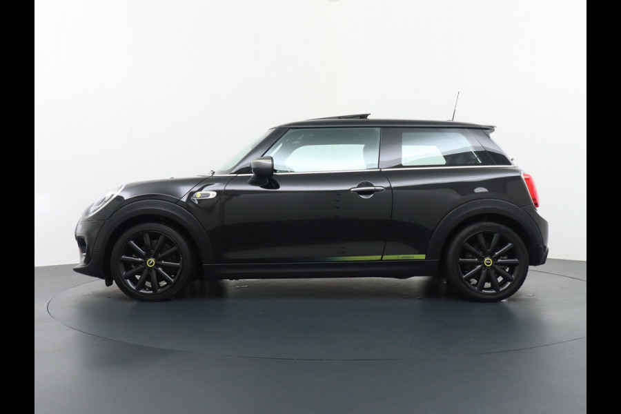 MINI Mini Electric Yours 33 kWh 3 FASE OPLADEN SOH 97% | PANO DAK | STOELVERARMING | CAMERA | APPLE CARPLAY | NAVI | FULL LED | KEYLES | 12M MND BOVAG GARANTIE