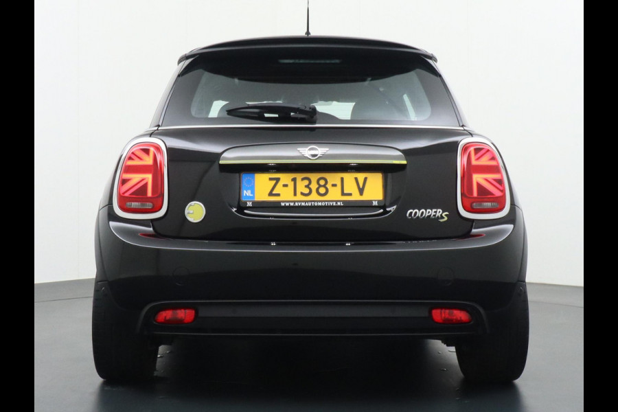 MINI Mini Electric Yours 33 kWh 3 FASE OPLADEN SOH 97% | PANO DAK | STOELVERARMING | CAMERA | APPLE CARPLAY | NAVI | FULL LED | KEYLES | 12M MND BOVAG GARANTIE