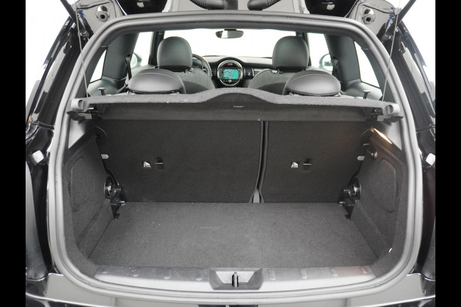 MINI Mini Electric Yours 33 kWh 3 FASE OPLADEN SOH 97% | PANO DAK | STOELVERARMING | CAMERA | APPLE CARPLAY | NAVI | FULL LED | KEYLES | 12M MND BOVAG GARANTIE