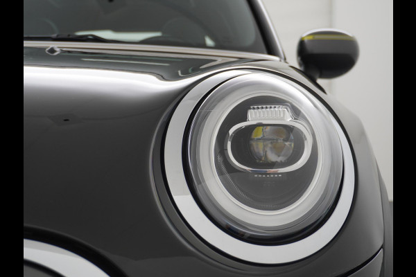 MINI Mini Electric Yours 33 kWh 3 FASE OPLADEN SOH 97% | PANO DAK | STOELVERARMING | CAMERA | APPLE CARPLAY | NAVI | FULL LED | KEYLES | 12M MND BOVAG GARANTIE