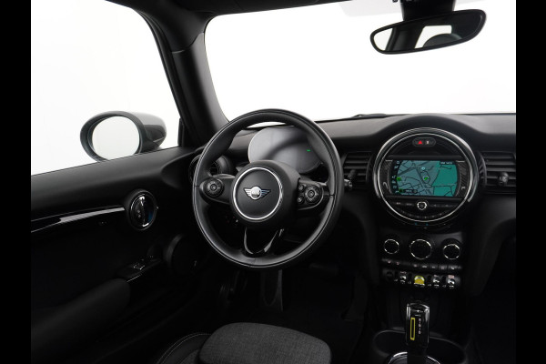 MINI Mini Electric Yours 33 kWh 3 FASE OPLADEN SOH 97% | PANO DAK | STOELVERARMING | CAMERA | APPLE CARPLAY | NAVI | FULL LED | KEYLES | 12M MND BOVAG GARANTIE