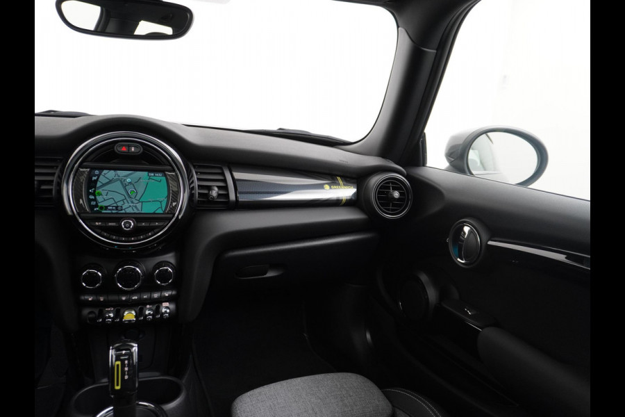 MINI Mini Electric Yours 33 kWh 3 FASE OPLADEN SOH 97% | PANO DAK | STOELVERARMING | CAMERA | APPLE CARPLAY | NAVI | FULL LED | KEYLES | 12M MND BOVAG GARANTIE