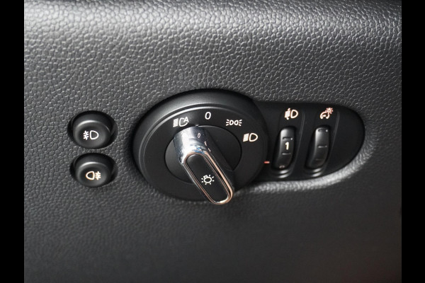 MINI Mini Electric Yours 33 kWh 3 FASE OPLADEN SOH 97% | PANO DAK | STOELVERARMING | CAMERA | APPLE CARPLAY | NAVI | FULL LED | KEYLES | 12M MND BOVAG GARANTIE
