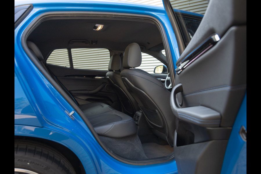 BMW X2 xDrive25e - M-Sport - Memoryzetel - Camera - Head-Up - Hifi