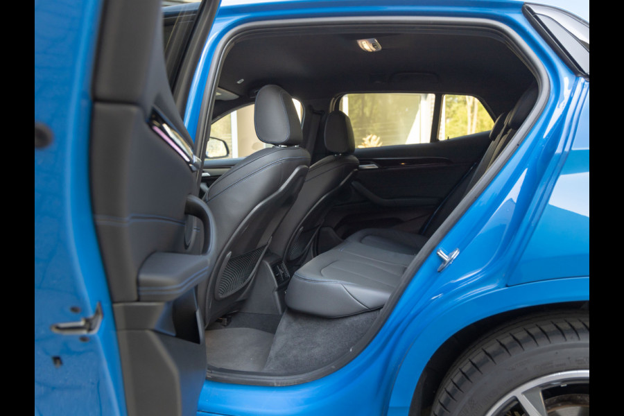 BMW X2 xDrive25e - M-Sport - Memoryzetel - Camera - Head-Up - Hifi