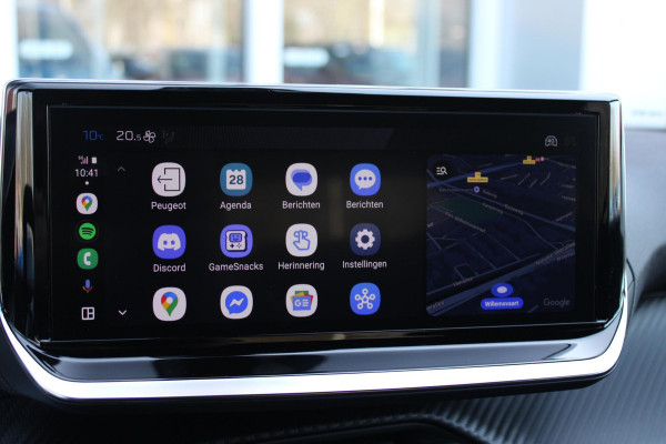 Peugeot 2008 1.2 Hybrid 136PK AUTOMAAT ALLURE | NIEUWE AUTO! | KEYLESS ENTRY/START | PARKEERSENSOREN VOOR + ACHTER  | 17" LICHTMETALEN VELGEN | ADAPTIVE CRUISE CONTROL | CLIMATE CONTROL | STOEL VERWARMING | DRAADLOZE APPLE CARPLAY/ANDROID AUTO |