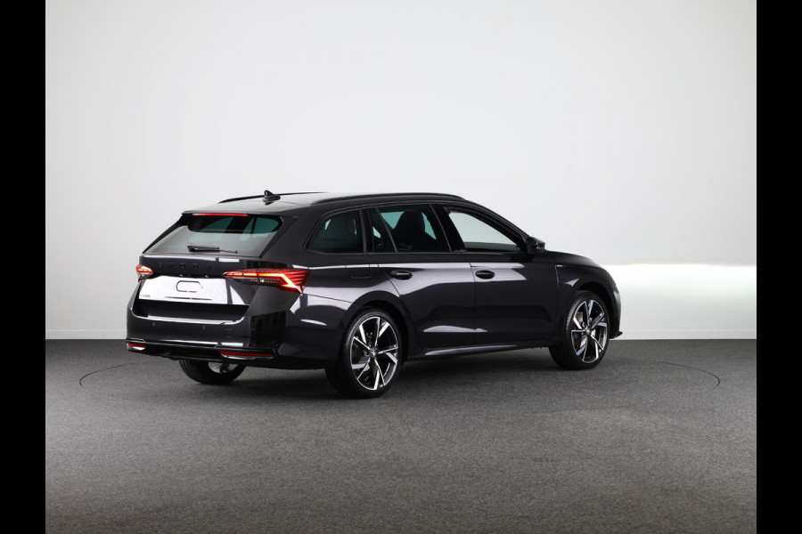 Škoda Octavia Combi Sportline Business m-HEV 1.5 TSI 150 pk 7 versn. DSG | Navigatie pakket | Light & view | Travel assist pakket | Side assist | Winter pakket | 19 inch lichtmetalen velgen