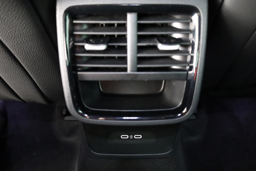 Škoda Octavia Combi Sportline Business m-HEV 1.5 TSI 150 pk 7 versn. DSG | Navigatie pakket | Light & view | Travel assist pakket | Side assist | Winter pakket | 19 inch lichtmetalen velgen