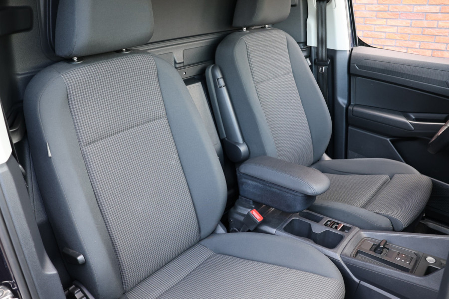 Volkswagen Caddy Cargo Maxi 2.0 TDI DSG 1st Edition | ACC | Lane Assist | Side Assist | Virtual Cockpit | LED Koplampen | Navigatie | CarPlay | Camera | Keyless Entry | Keyless Go | 360 PDC | LED Achterlichten | 1e eigenaar | NAP Logisch