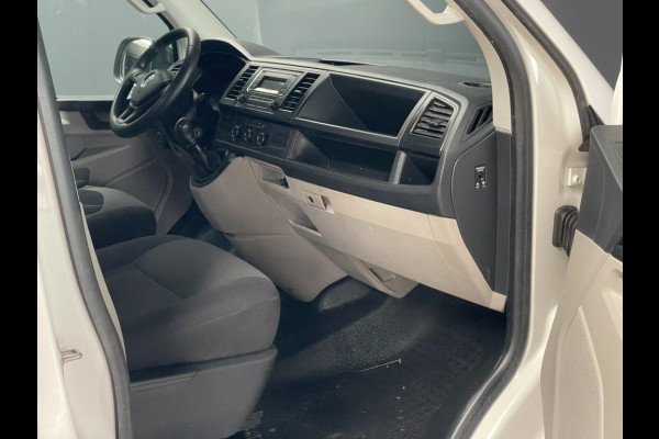 Volkswagen Transporter T6 150pk L2H1 Deurtjes comfort pakket trekhaak bpm vrij