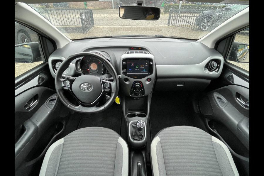 Toyota Aygo 1.0 VVT-i x-play limited | navigatie |