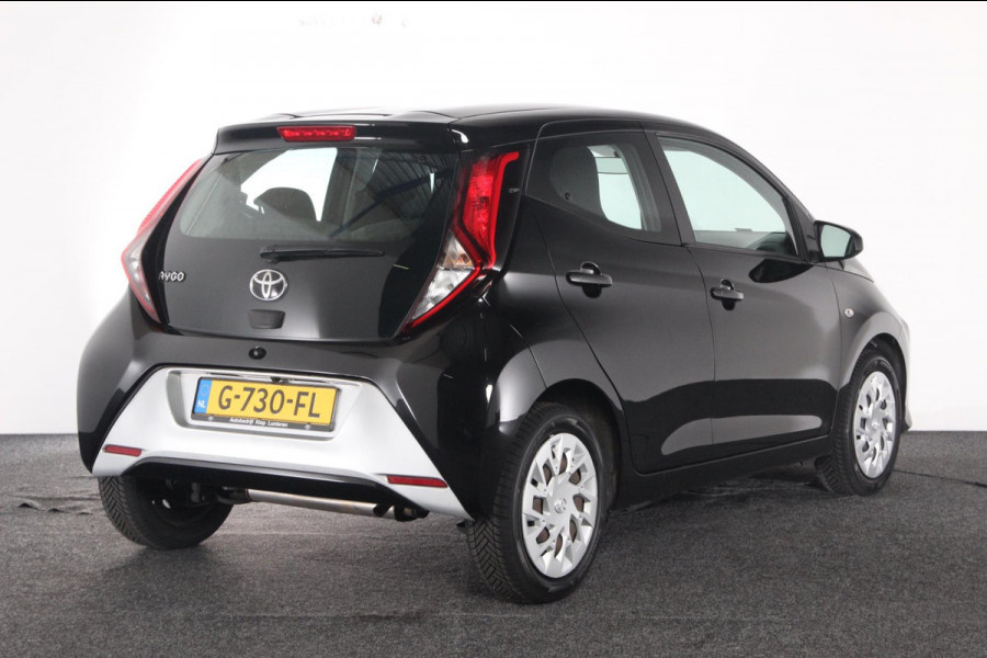 Toyota Aygo 1.0 VVT-i x-play limited | navigatie |
