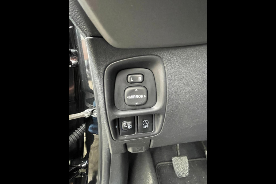 Toyota Aygo 1.0 VVT-i x-play limited | navigatie |