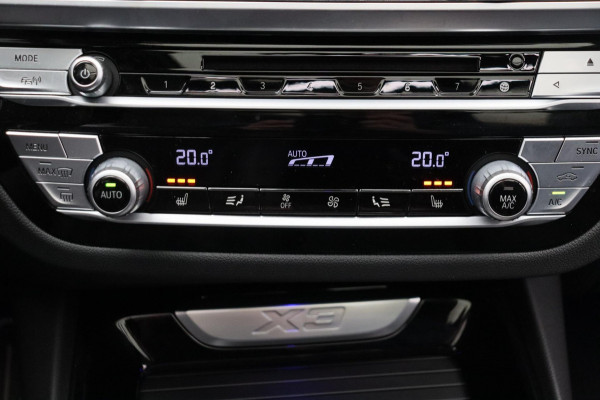 BMW X3 XDrive20i High Executive M-Pakket Panoramadak Trekhaak Leder
