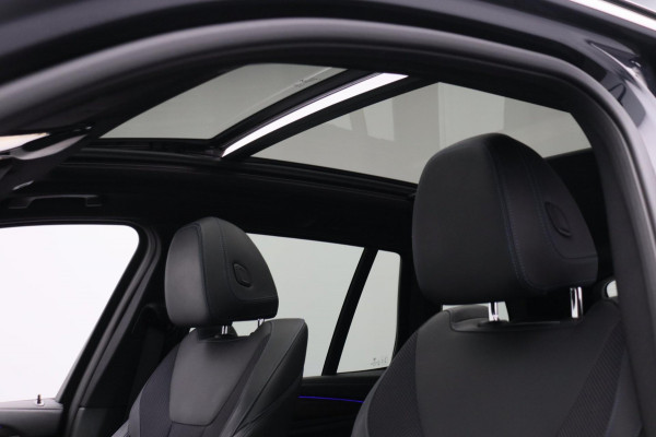 BMW X3 XDrive20i High Executive M-Pakket Panoramadak Trekhaak Leder