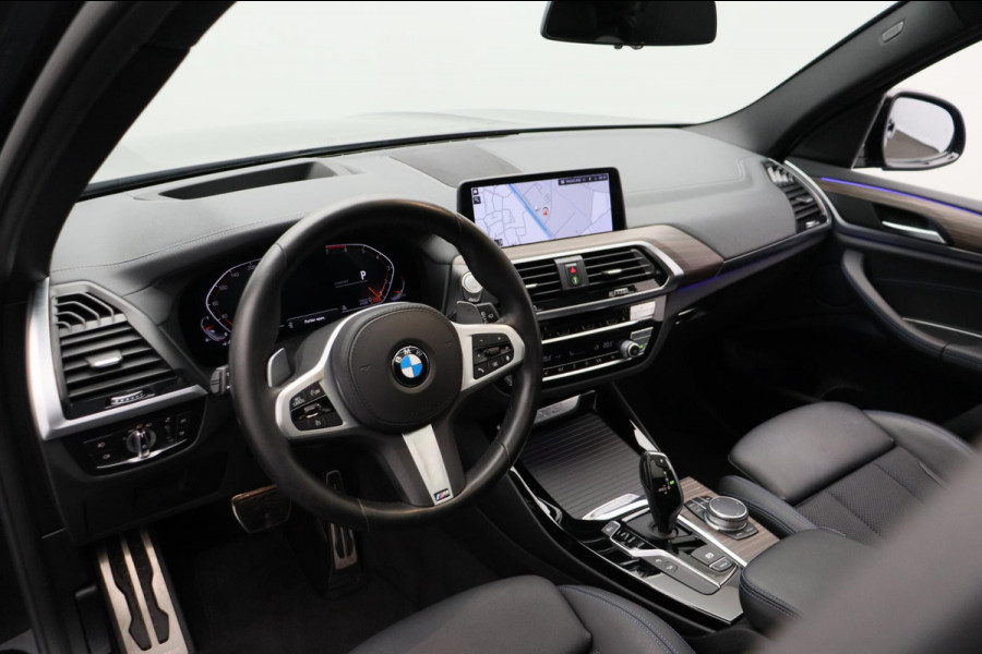 BMW X3 XDrive20i High Executive M-Pakket Panoramadak Trekhaak Leder