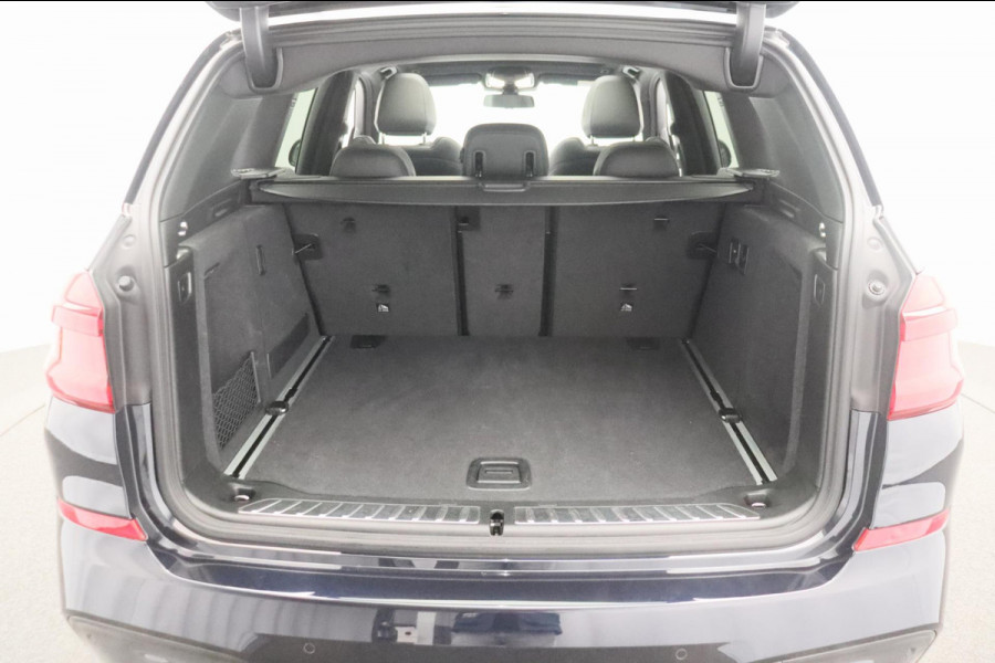 BMW X3 XDrive20i High Executive M-Pakket Panoramadak Trekhaak Leder
