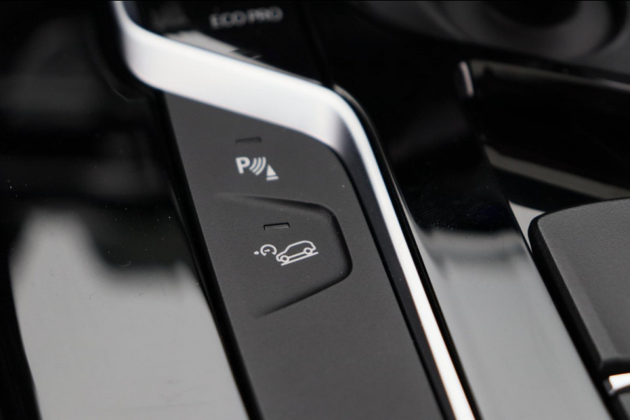 BMW X3 XDrive20i High Executive M-Pakket Panoramadak Trekhaak Leder