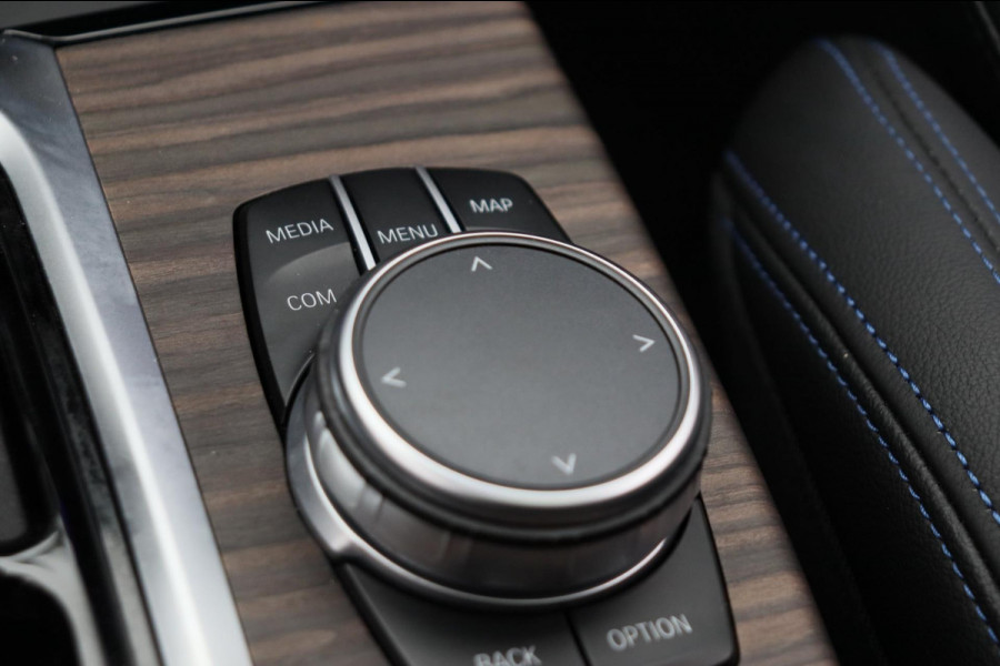 BMW X3 XDrive20i High Executive M-Pakket Panoramadak Trekhaak Leder