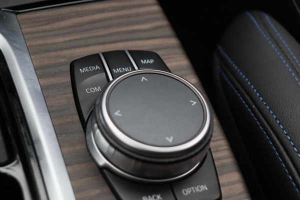 BMW X3 XDrive20i High Executive M-Pakket Panoramadak Trekhaak Leder
