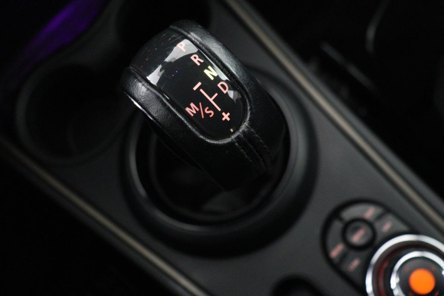 MINI Countryman 2.0 Cooper S E ALL4 Chili | Panoramadak | Carplay | Camera | Sportstoelen | Park Assist | Navigatie | Keyless | Climate control | PHEV