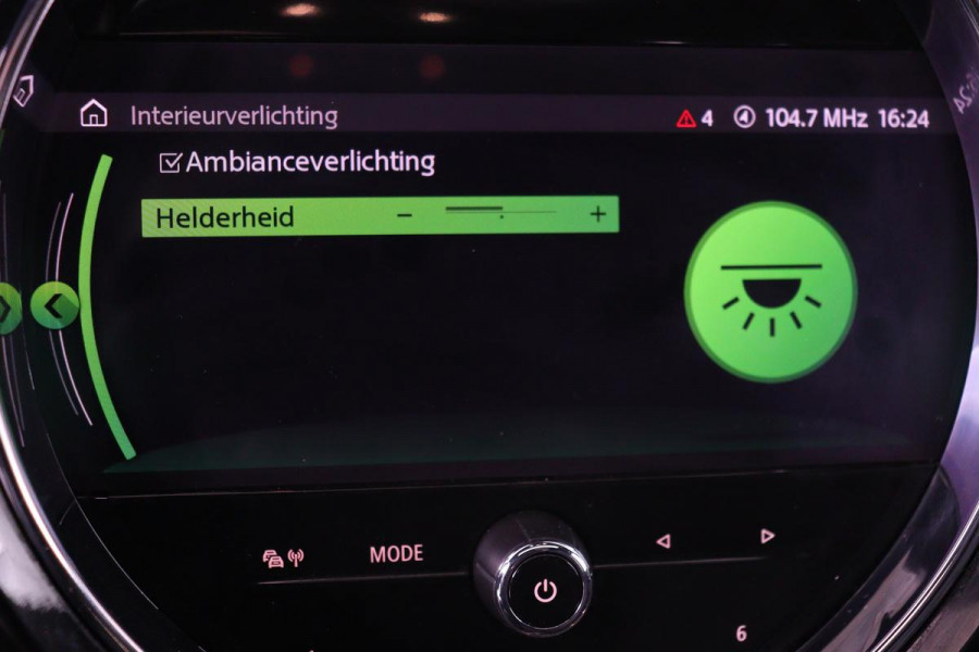 MINI Countryman 2.0 Cooper S E ALL4 Chili | Panoramadak | Carplay | Camera | Sportstoelen | Park Assist | Navigatie | Keyless | Climate control | PHEV