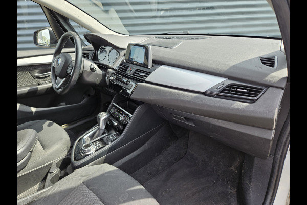 BMW 2 Serie Active Tourer 225xe iPerformance Plug In Hybrid 225pk PHEV | Navi | Stoelverwarming | 17"L.M | El. Achterklep | Cruise Control | PDC V + A |