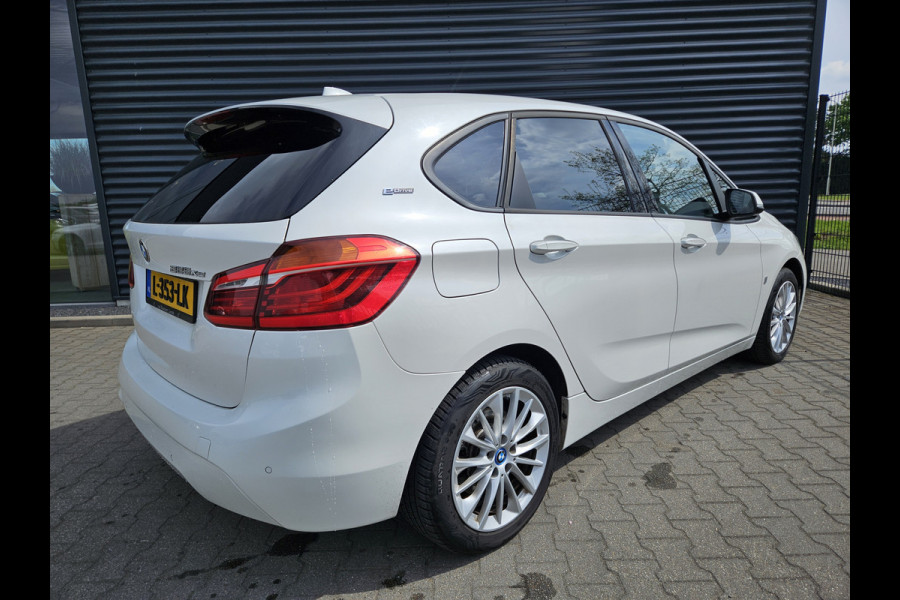 BMW 2 Serie Active Tourer 225xe iPerformance Plug In Hybrid 225pk PHEV | Navi | Stoelverwarming | 17"L.M | El. Achterklep | Cruise Control | PDC V + A |