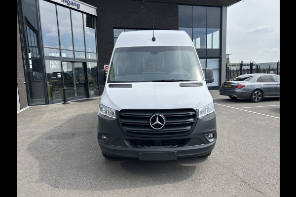 Mercedes-Benz Sprinter 316 CDI L2 H2 2800KG Trekhaak / MBUX / Navigatie / Camera / Cruise control / Airco / 270 Graden achterdeuren