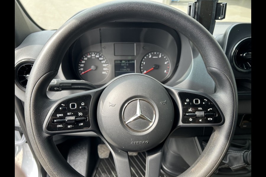 Mercedes-Benz Sprinter 316 CDI L2 H2 2800KG Trekhaak / MBUX / Navigatie / Camera / Cruise control / Airco / 270 Graden achterdeuren