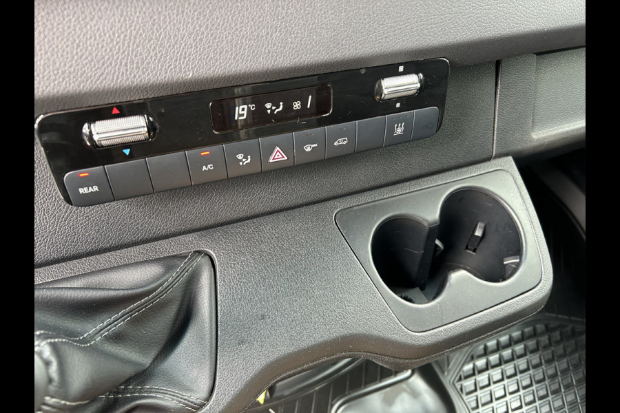 Mercedes-Benz Sprinter 316 CDI L2 H2 2800KG Trekhaak / MBUX / Navigatie / Camera / Cruise control / Airco / 270 Graden achterdeuren