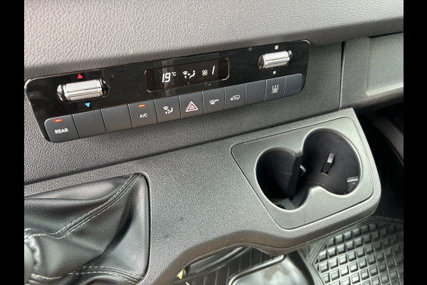 Mercedes-Benz Sprinter 316 CDI L2 H2 2800KG Trekhaak / MBUX / Navigatie / Camera / Cruise control / Airco / 270 Graden achterdeuren