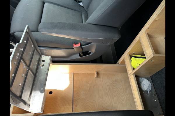 Mercedes-Benz Sprinter 316 CDI L2 H2 2800KG Trekhaak / MBUX / Navigatie / Camera / Cruise control / Airco / 270 Graden achterdeuren