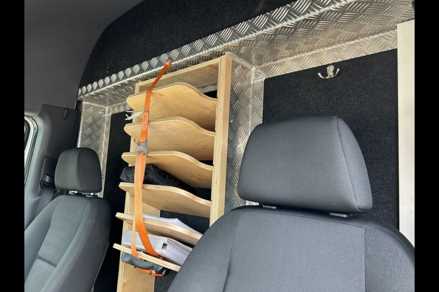 Mercedes-Benz Sprinter 316 CDI L2 H2 2800KG Trekhaak / MBUX / Navigatie / Camera / Cruise control / Airco / 270 Graden achterdeuren