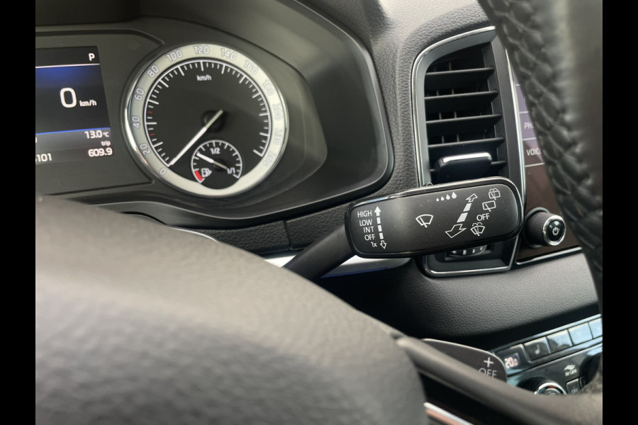 Škoda Karoq 1.5 TSI ACT Style Business | Elek. Trekhaak | LED | Navi | Carplay | Camera