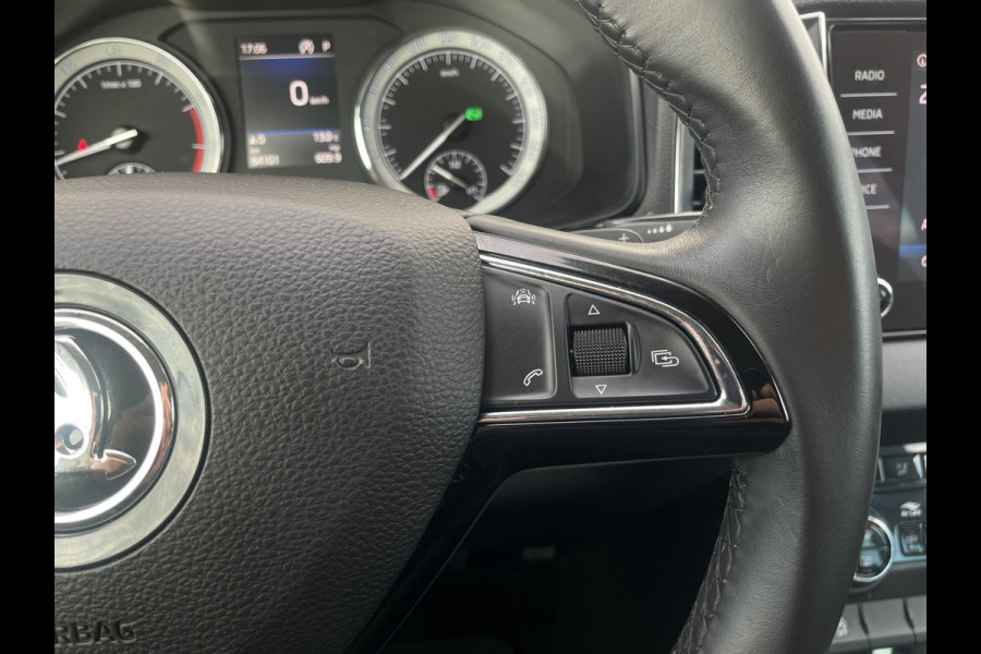 Škoda Karoq 1.5 TSI ACT Style Business | Elek. Trekhaak | LED | Navi | Carplay | Camera