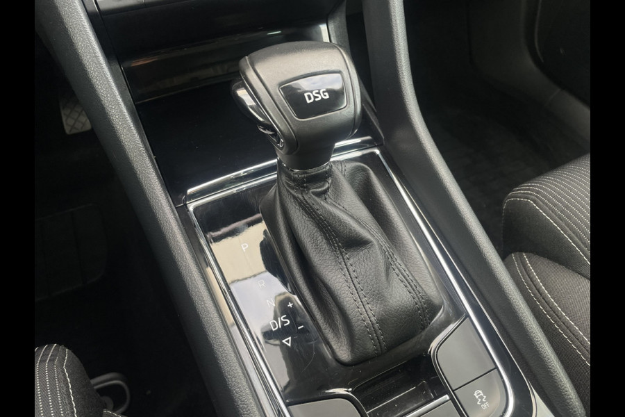 Škoda Karoq 1.5 TSI ACT Style Business | Elek. Trekhaak | LED | Navi | Carplay | Camera