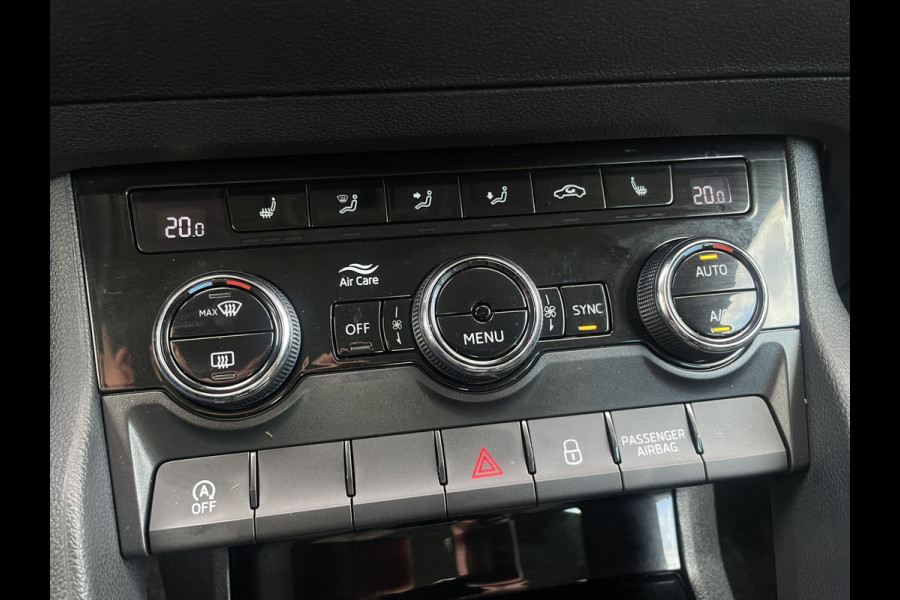 Škoda Karoq 1.5 TSI ACT Style Business | Elek. Trekhaak | LED | Navi | Carplay | Camera