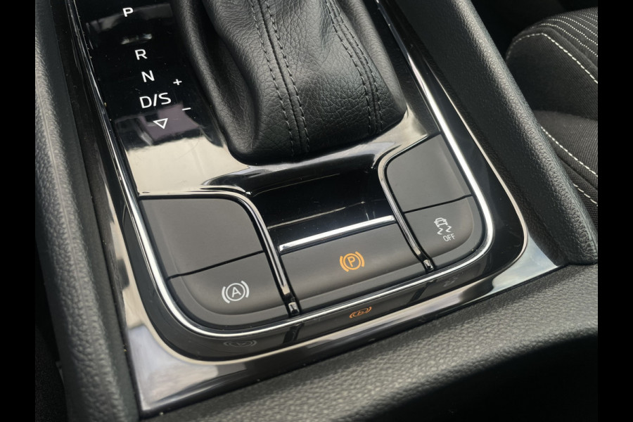 Škoda Karoq 1.5 TSI ACT Style Business | Elek. Trekhaak | LED | Navi | Carplay | Camera