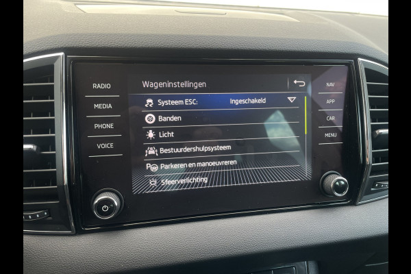 Škoda Karoq 1.5 TSI ACT Style Business | Elek. Trekhaak | LED | Navi | Carplay | Camera
