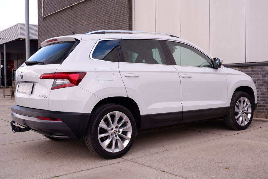 Škoda Karoq 1.5 TSI ACT Style Business | Elek. Trekhaak | LED | Navi | Carplay | Camera
