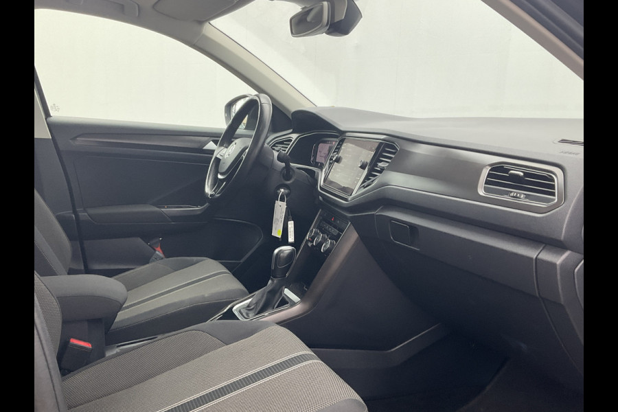 Volkswagen T-Roc 1.5 TSI Style Automaat Pano.dak Adap.Cruise Trekhaak Digitaal Vol Opties!