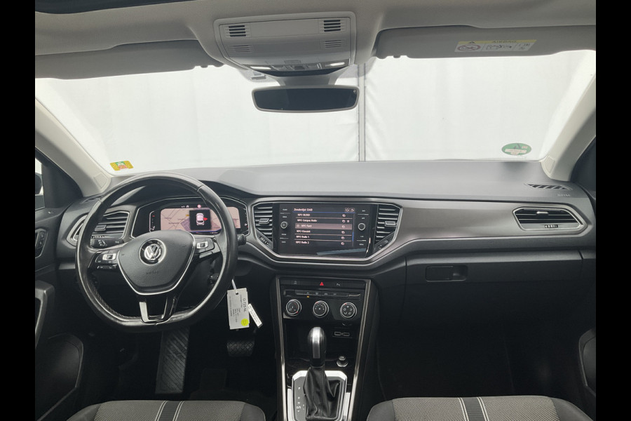 Volkswagen T-Roc 1.5 TSI Style Automaat Pano.dak Adap.Cruise Trekhaak Digitaal Vol Opties!