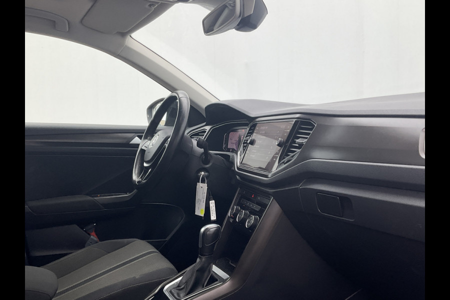 Volkswagen T-Roc 1.5 TSI Style Automaat Pano.dak Adap.Cruise Trekhaak Digitaal Vol Opties!