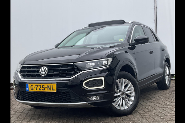 Volkswagen T-Roc 1.5 TSI Style Automaat Pano.dak Adap.Cruise Trekhaak Digitaal Vol Opties!